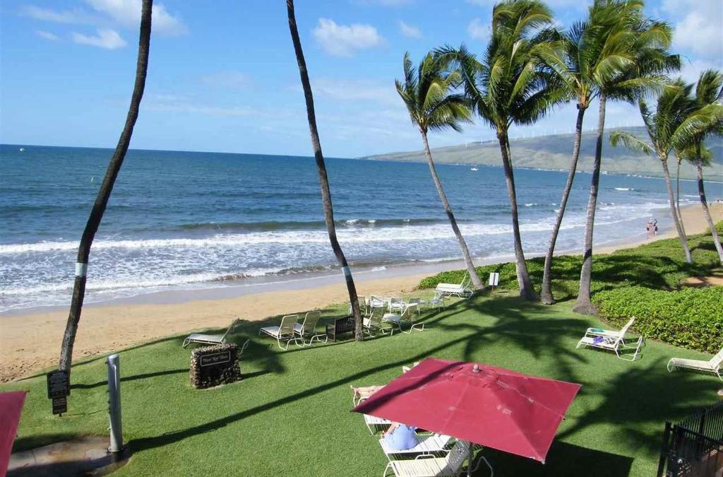 Kihei Apartment | Nani Kai Hale # 204 Beachfront, Hotel District!