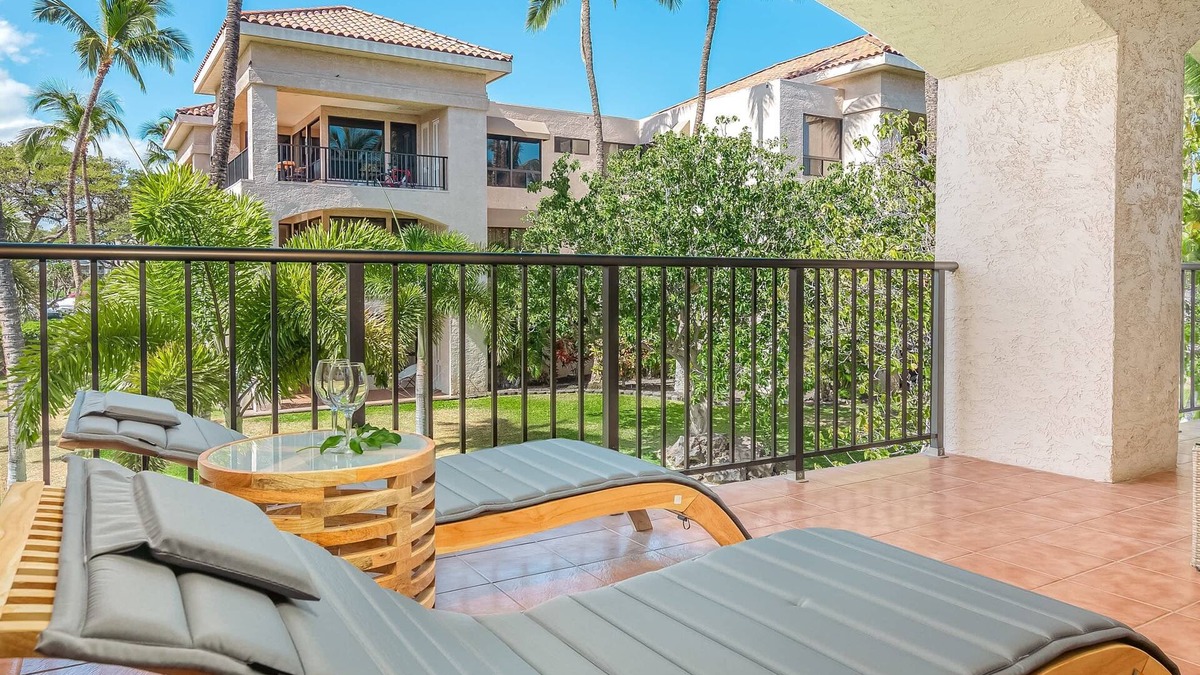 Waikoloa Condo | New baths, king bed, open & tranquil pool hot tub