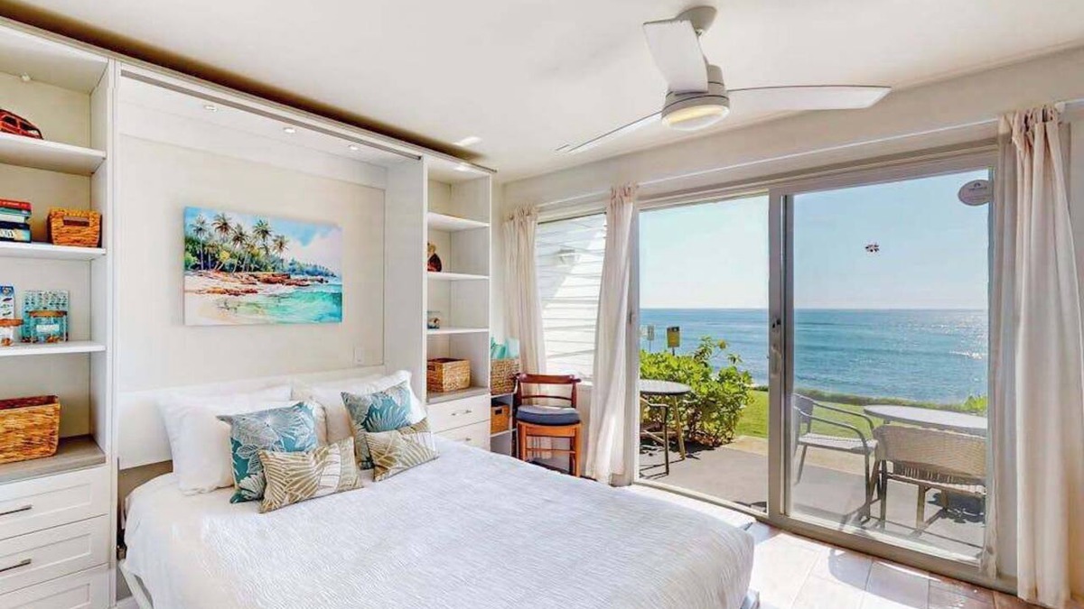 Wailua House Lots Condo | *New* Beachfront Kauaʻi Studio, Steps From Surf and Sunrise