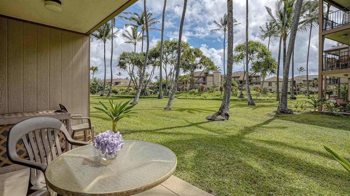 Kapaa Condo | *New* Couples' Kapaa Getaway Near Beach, Pool and Town