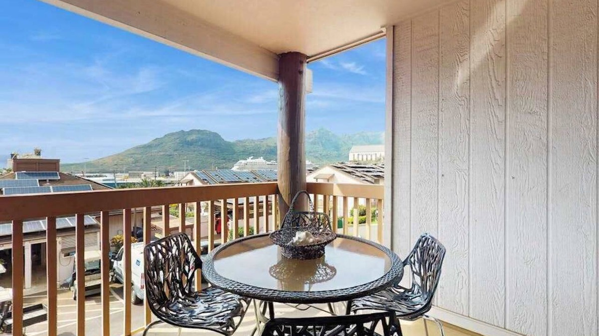 Nawiliwili Condo | NEW Fall $ale Kalapaki Bay Days from a Breezy Lihue Condo