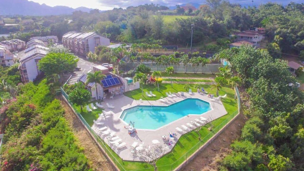 Nawiliwili Condo | *NEW* Fall Sale Lihue Beach Access, Bikes, and a Tropical Patio Retreat