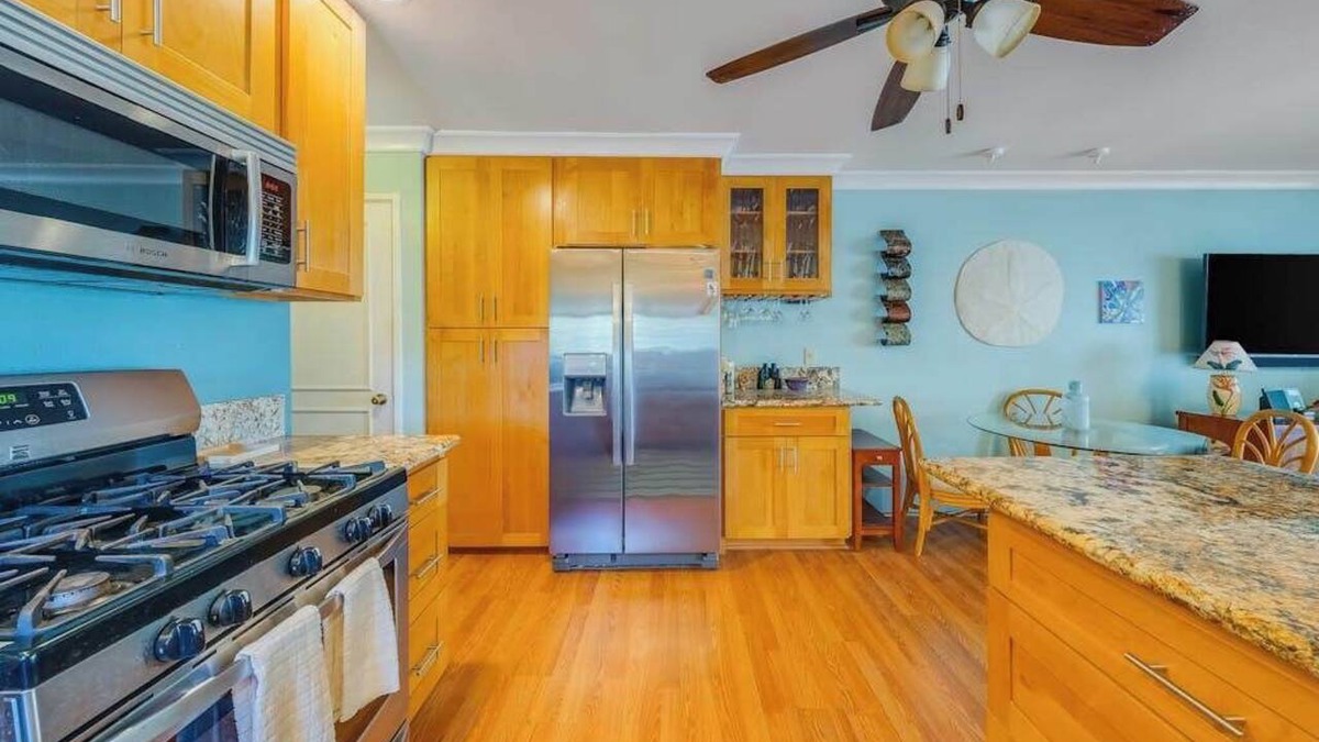Ualapue Apartment | *New* Fall Sale Two-Bedroom Molokai Stay with Balconies and Pool