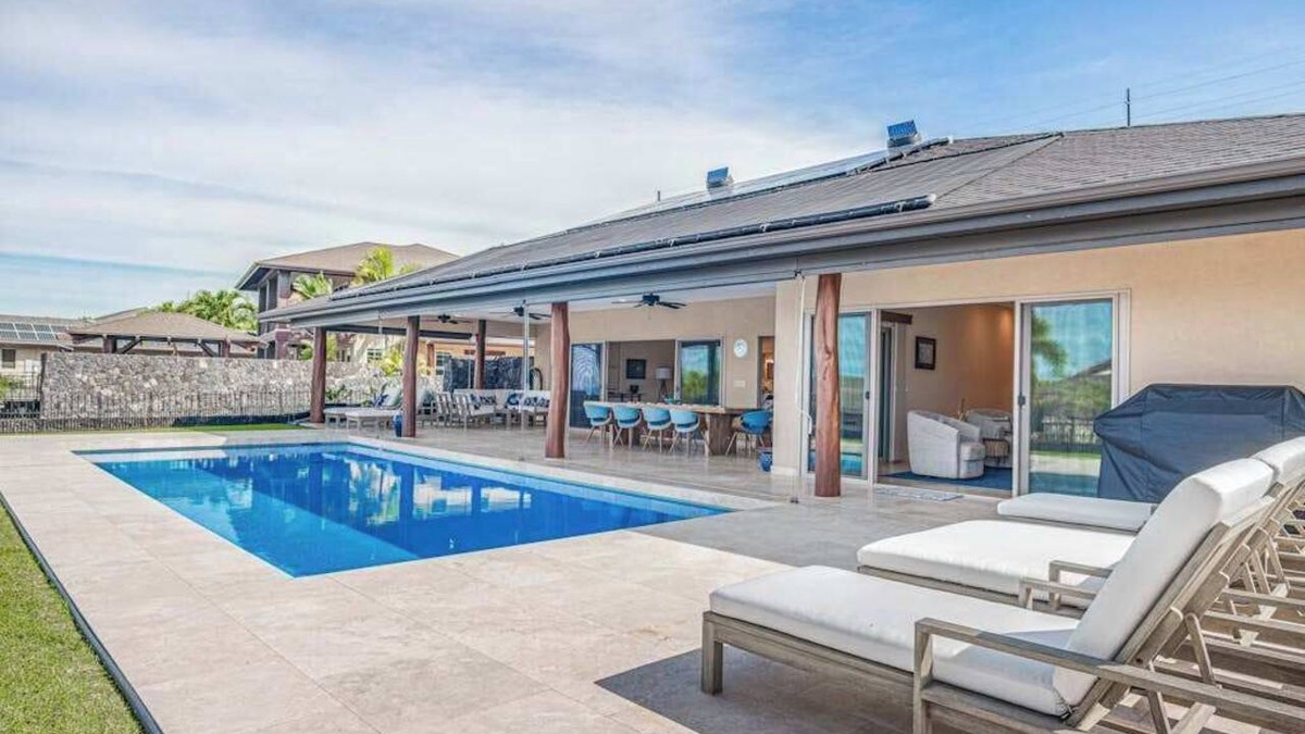 Alii Heights Mauka House | *New* Private Pool and Ocean Views Above Kailua Kona