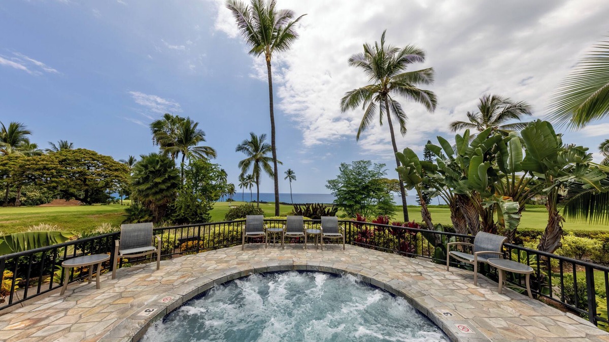 Kahaluu Bay Condo | NEW! This top-floor 3-bedroom condo with an abundance of amenities to enjoy!