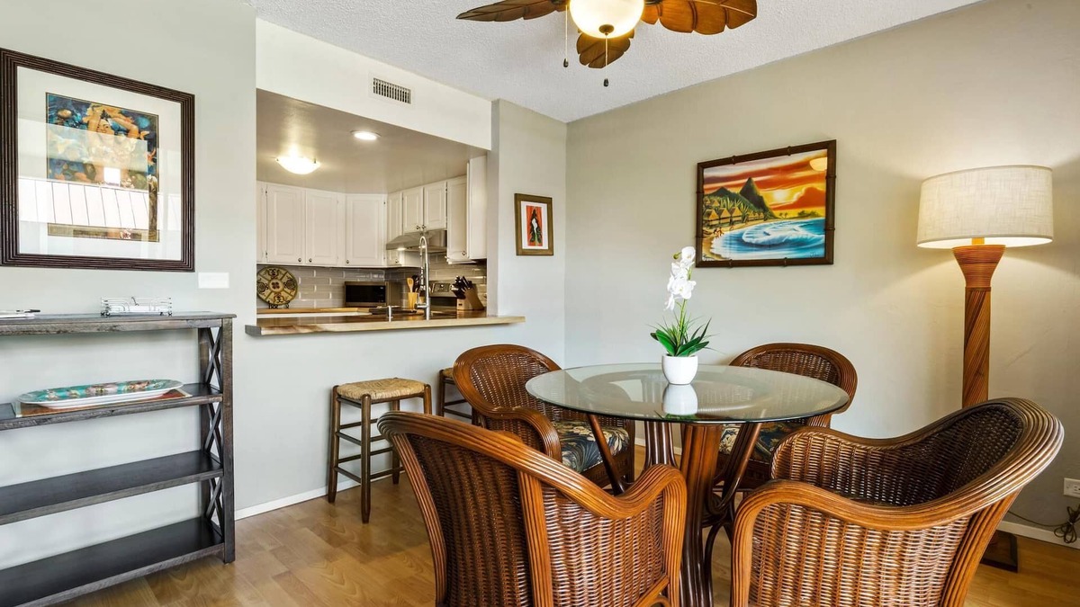 Kahaluu-Keauhou Condo | Newly Renovated Condo at White Sands Village #221, Steps From Magic Sands Beach!