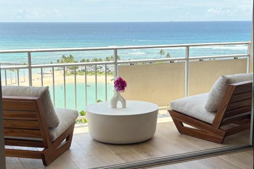 Waikiki Apartment | Newly Renovated Oceanview Luxe Stay with Free Parking