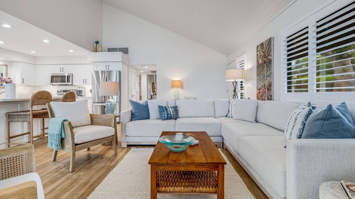 Kihei Condo | Newly updated - Modern Ground Floor 2 BR condo at Ma'alaea Surf Resort - unit B4