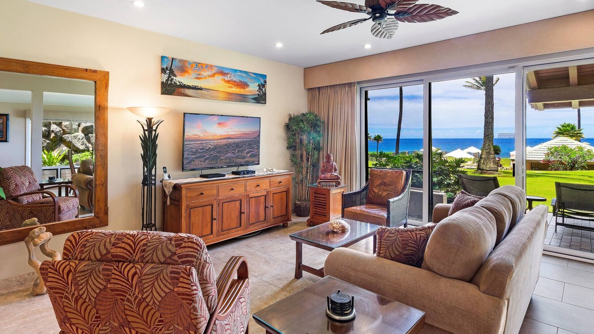 Napili Villa | NICELY RENOVATED OCEAN FRONT Villa- (25 G-5) ~ Save $ w/REDUCED PRICING ~ Platinum Maui Vacations