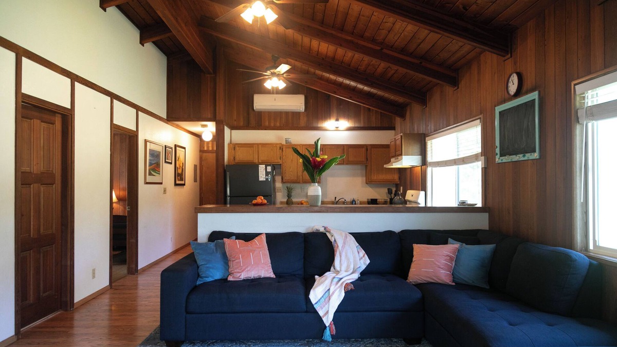 Mokuleia House | North Shore Retreat
