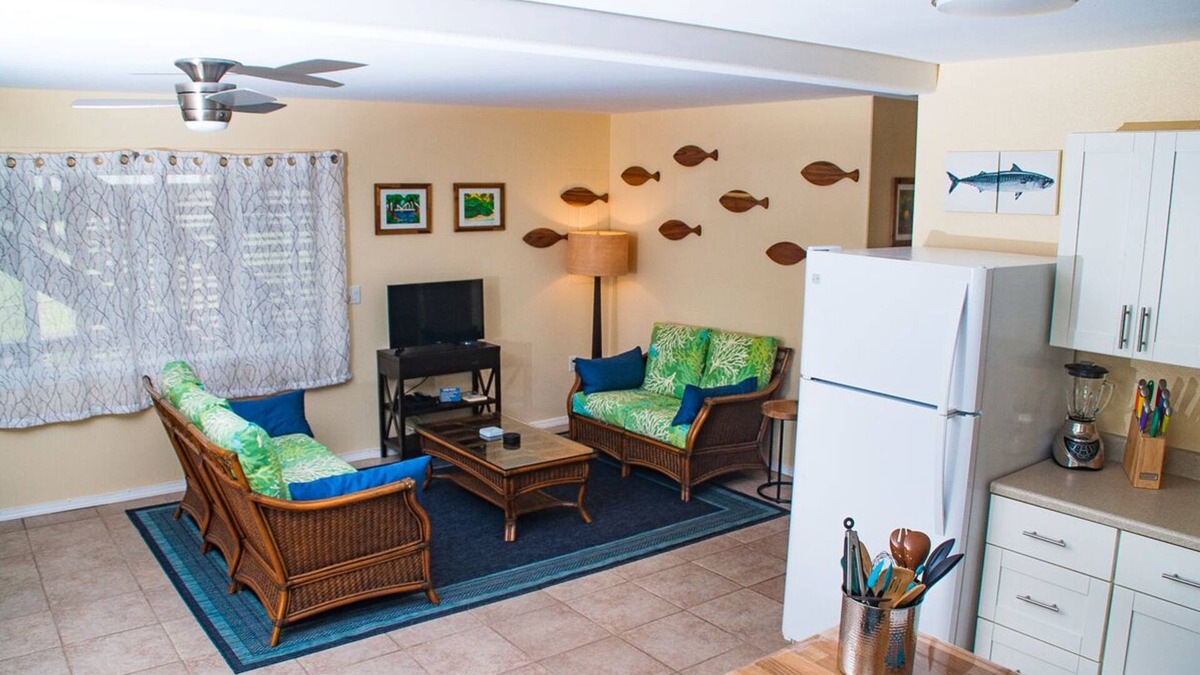 Pupukea House | Northshore Pupukea Getaway up the hill from the best beaches on of Oahu