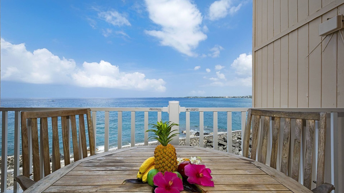 Kailua-Kona Condo | Ocean Front Condo SV4207