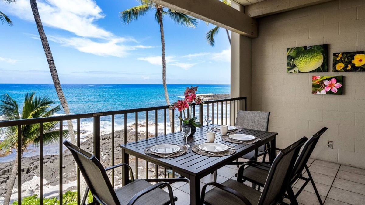 Kailua-Kona Condo | 🏖️Ocean Front With Private Lanai | In-Unit AC