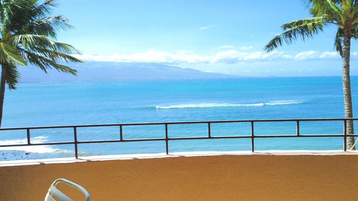 Maalaea Condo | Ocean Front with Spectacular View