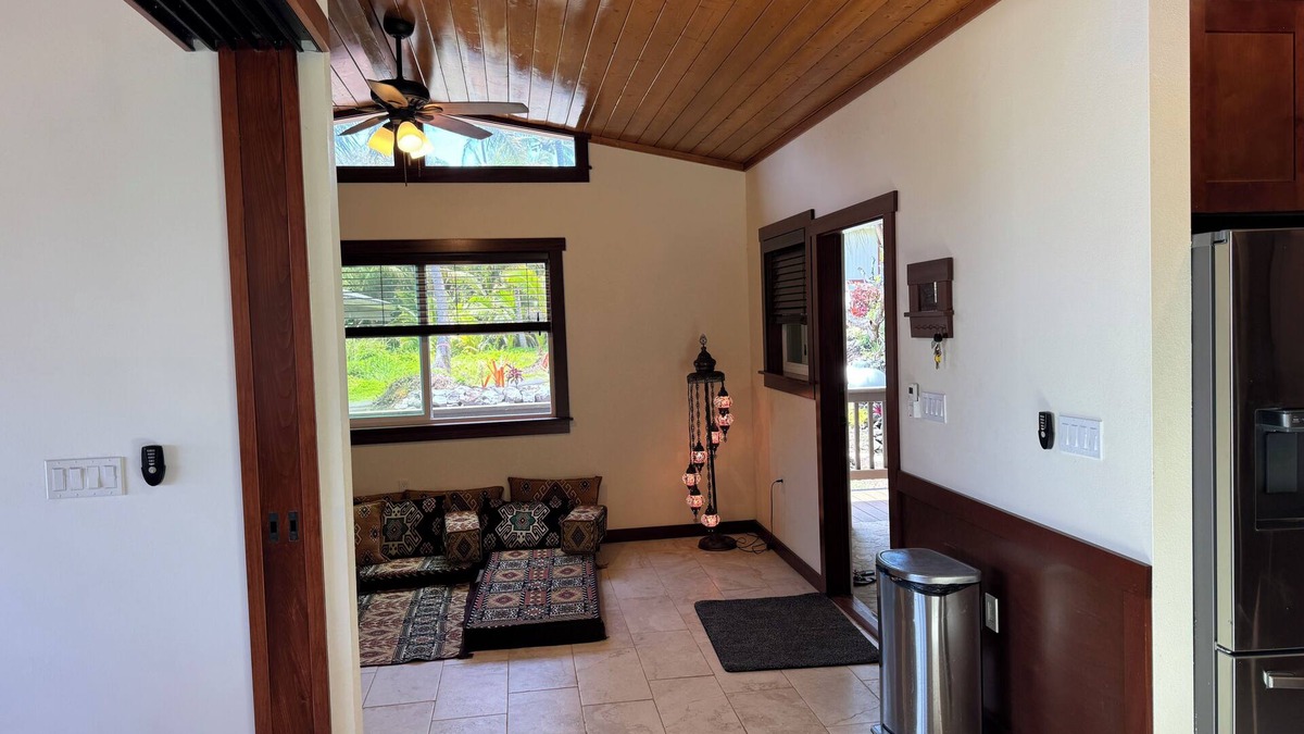 Kehena Beach Estates House | Ocean View House with Balcony. Walking Distance to the beach