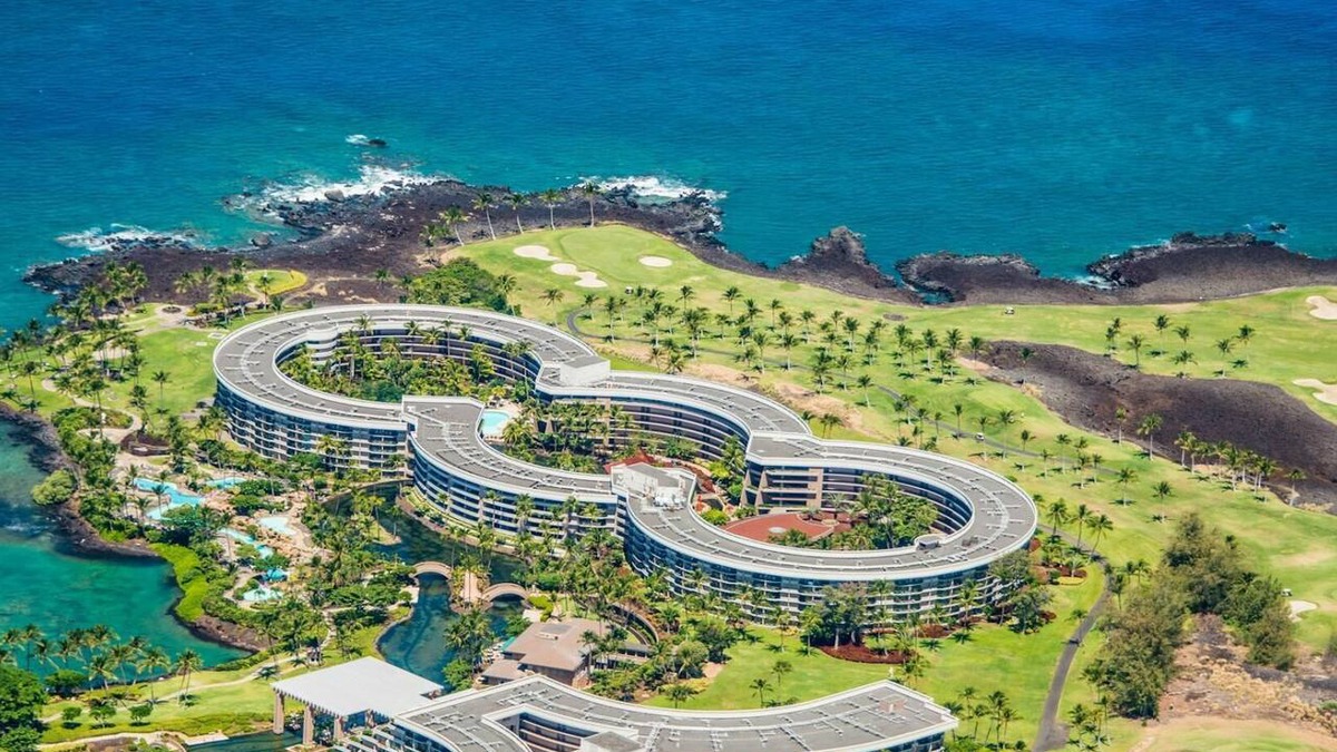 Waikoloa Resort | Ocean-View King at Ocean Tower – Waikoloa Beach Resort with Lanai