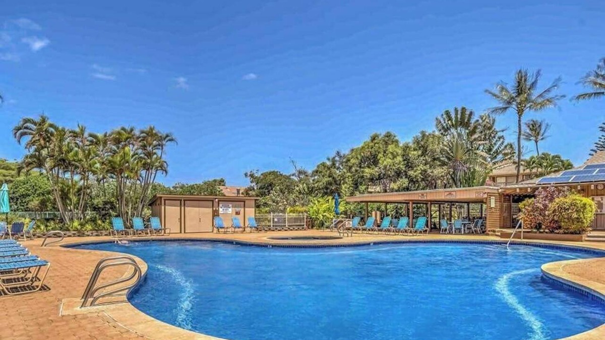 Maunaloa Condo | Ocean-View Molokai Condo with Pool, Beach Access & Grill