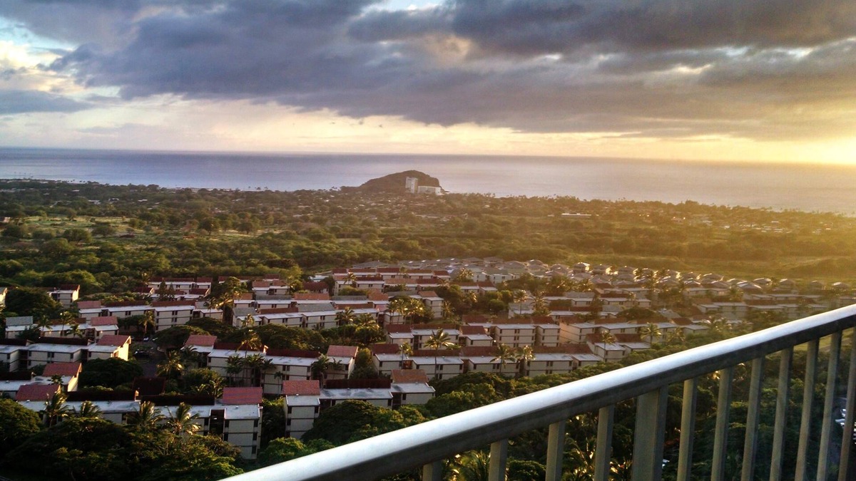 Makaha Condo | Ocean View Retreat
