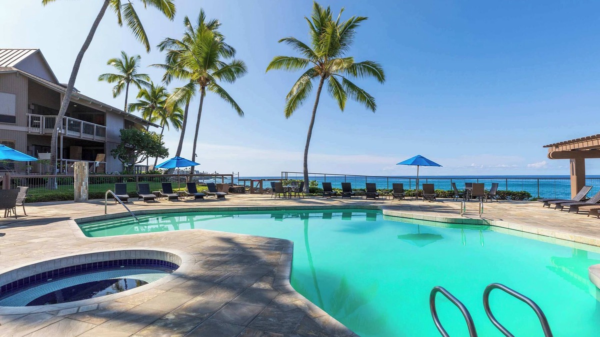 Keauhou Condo | Oceanfront at the Kanaloa w/A/c!