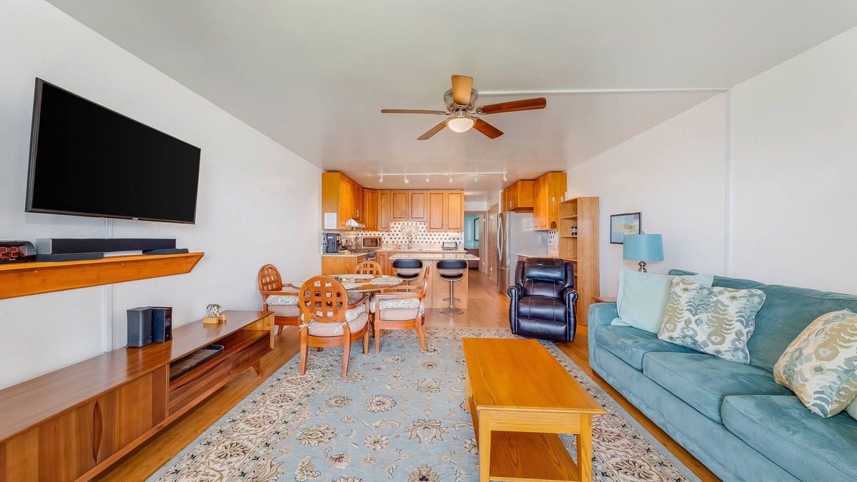 Ualapue Condo | Oceanfront getaway with an outdoor pool, tennis courts, & beach view