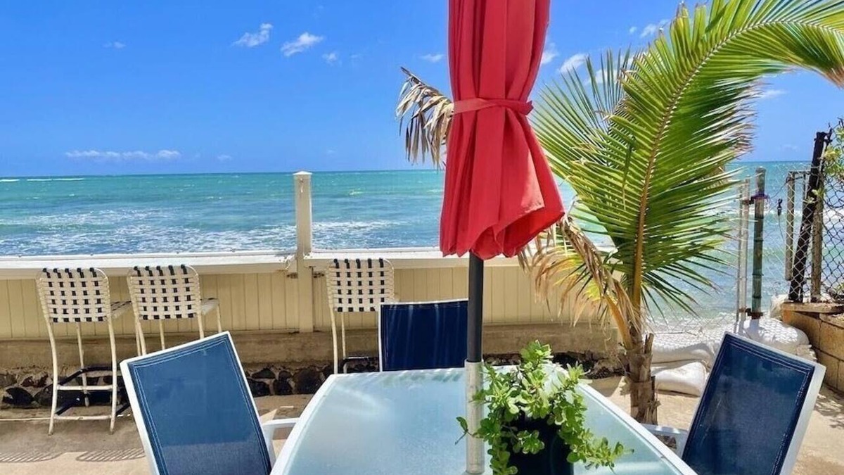 Ewa Cottage | Oceanfront House,