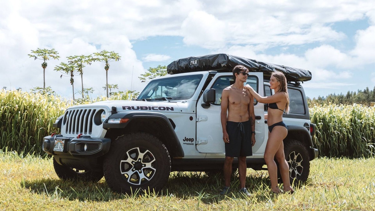 Anahola House | Oceanfront Jeep Rubicon 2021 Glamping