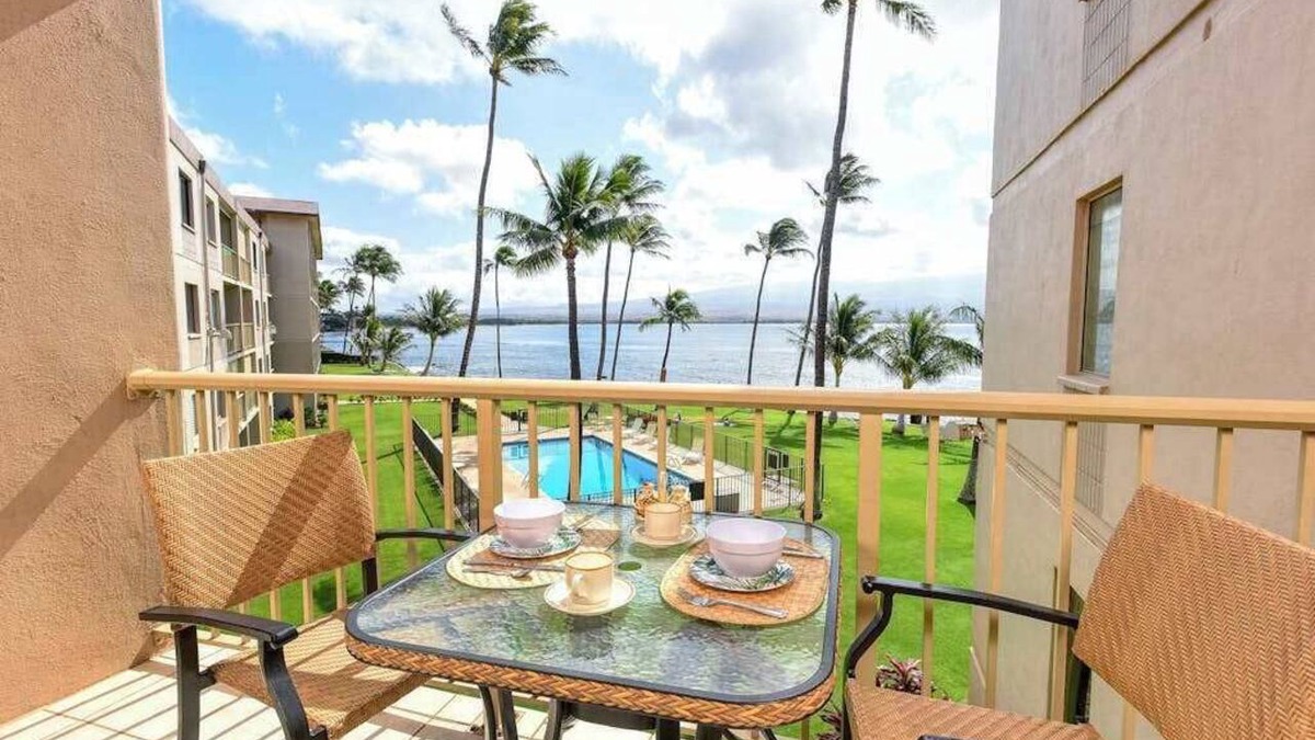 Maalaea Condo | Oceanfront Maalaea Condo with Pool & Balcony - Walk to Dining