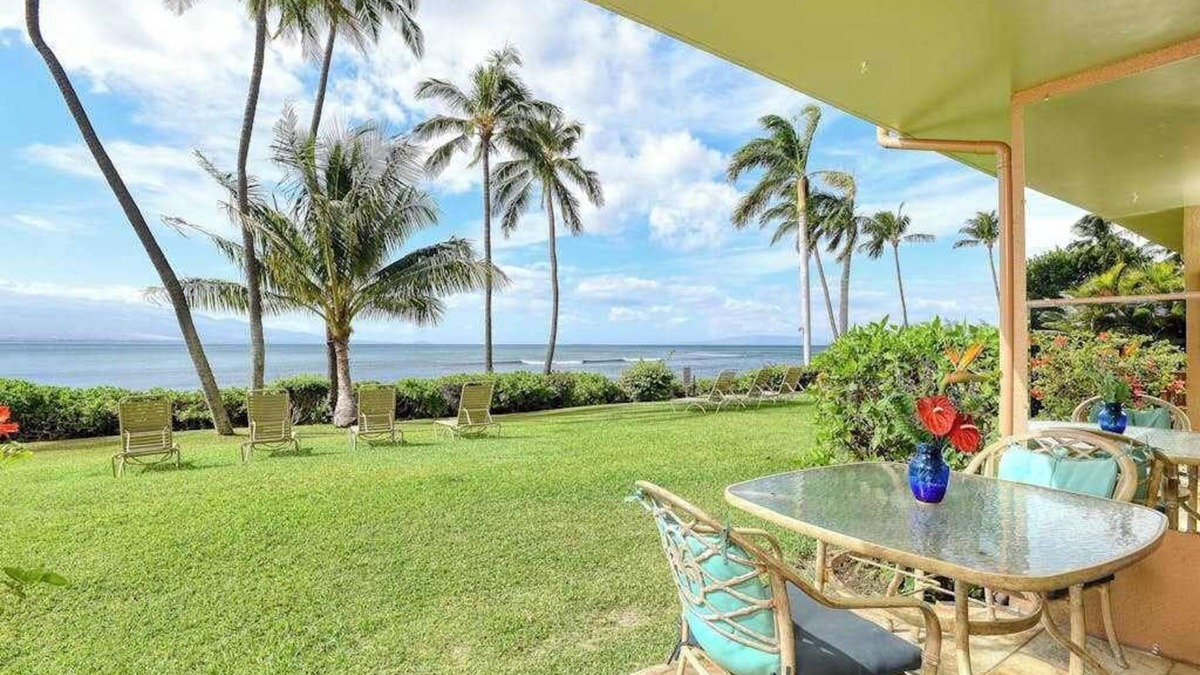 Maalaea Condo | Oceanfront Maalaea Condo with WiFi & Lanai - See Turtles!