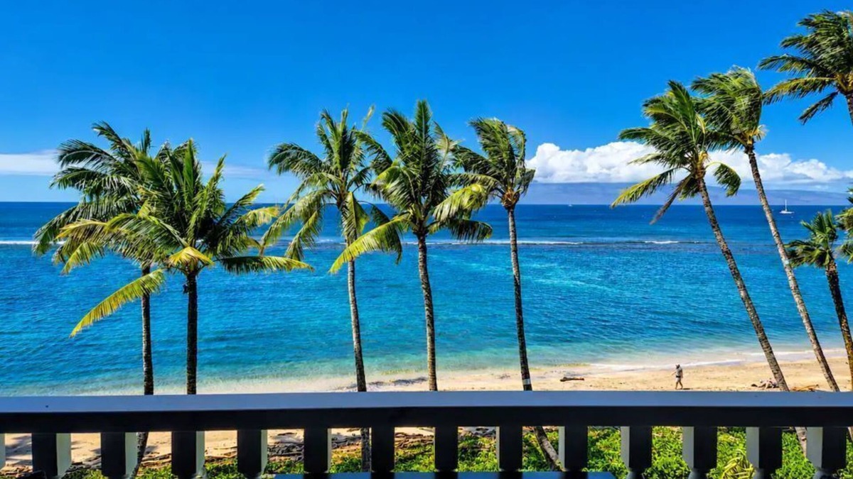 Historic Lahaina Front Street Condo | Oceanfront Maui Escape! Panoramic Views, Pool, Hot Tub & Steps to Beach