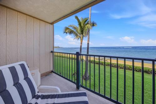 Kapaa House | Oceanfront Oasis Pono Kai Resort B204