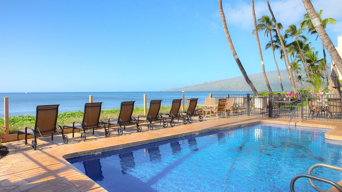 Kihei Condo | OCEANFRONT RESORT- Gorgeous 1Bed/1 Bath -Kihei Sands Beachfront Condo-A12
