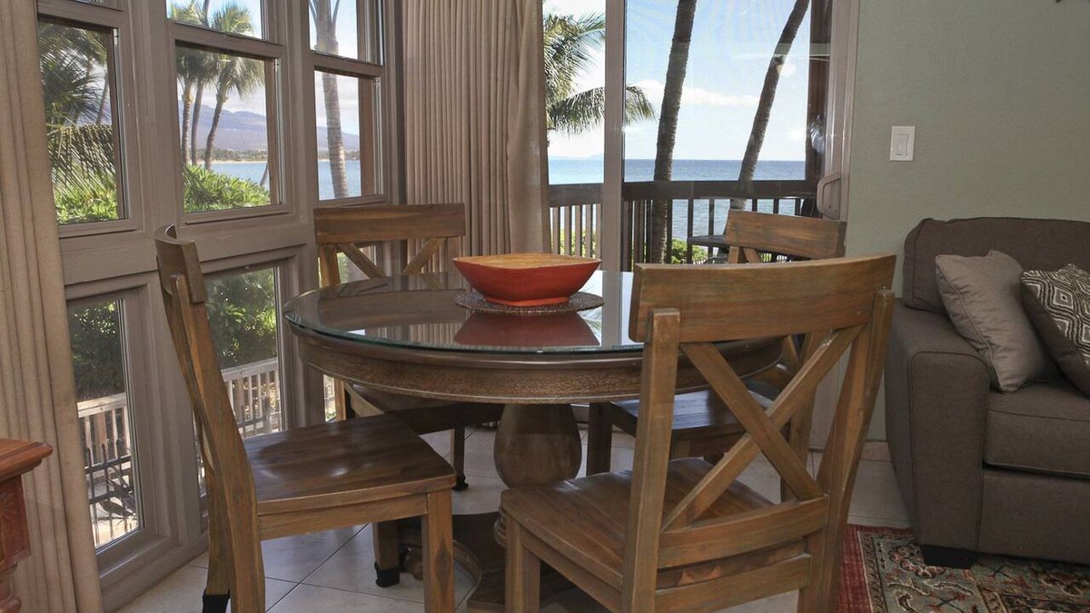 Kihei Condo | OCEANFRONT RESORT- Whale Season- 2 Bed/2 Bath Kihei Sands Beachfront Condo-B7