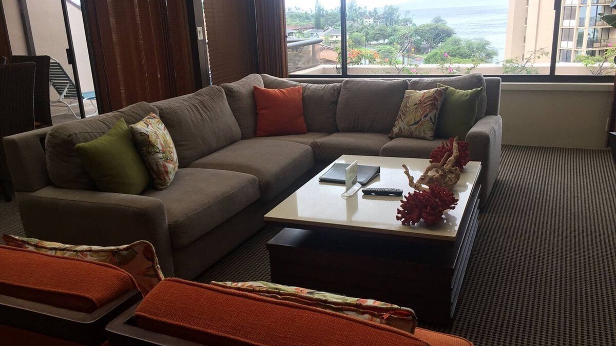 Kahana Hotel | Oceanview/beachfront 3 bedroom/2 bath 1750sq ft+3 lanais