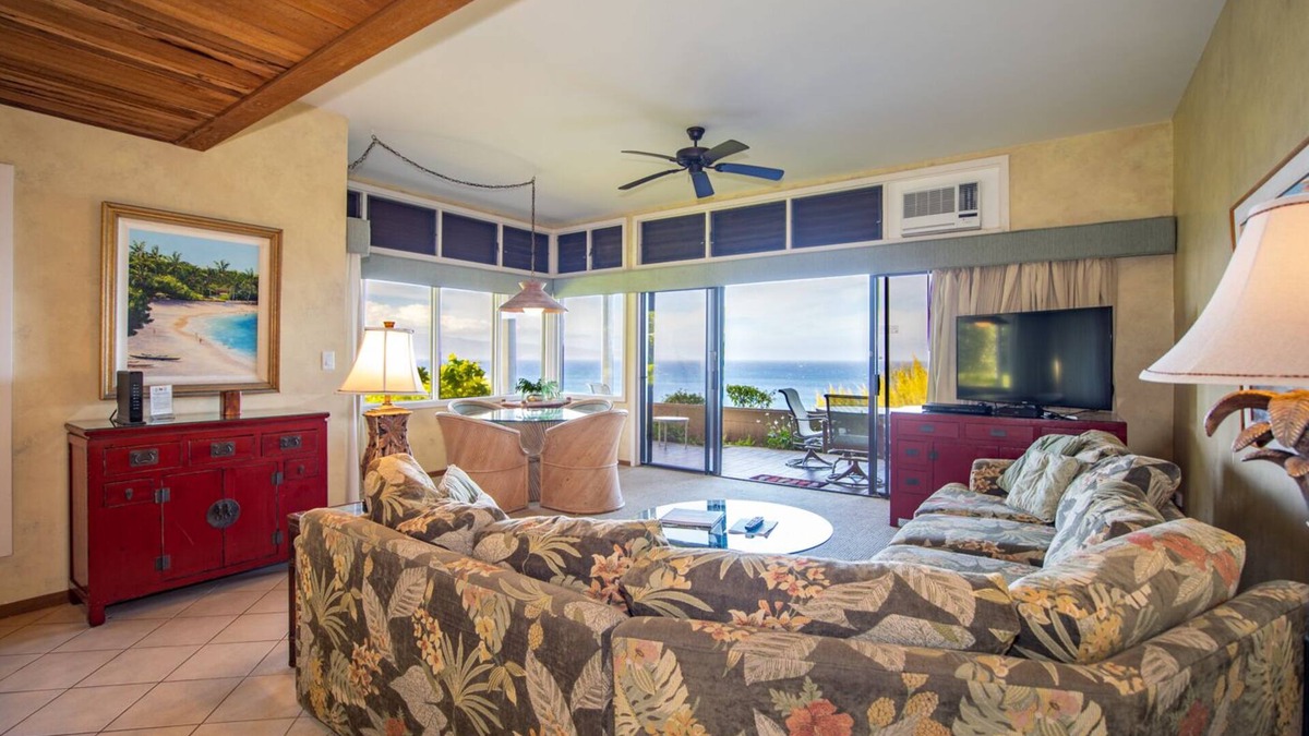 Kapalua Hotel | Oceanview Maui Villa | 1 King Bed | Near Kapalua Bay Beaches