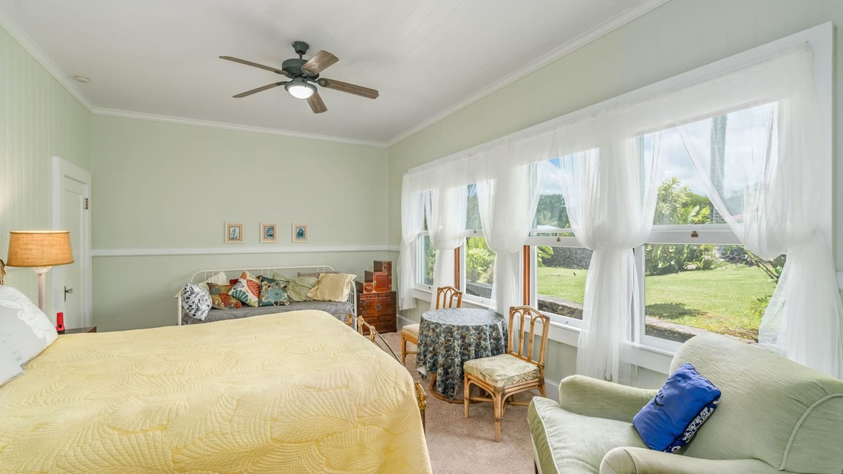 Hilo Bed & Breakfast | Old Hawaiian B and B