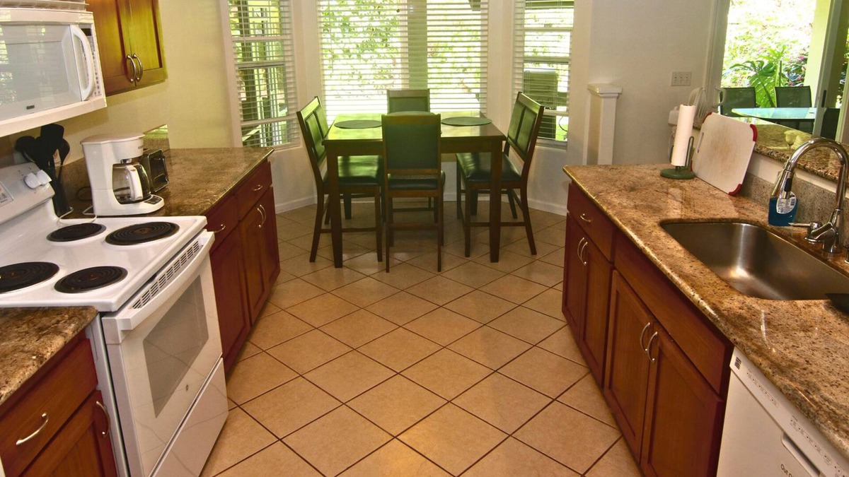 Keaau House | Only 79 per night August Special. Sleeps up to 6.