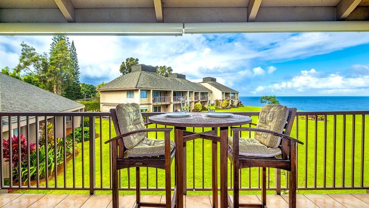 Princeville Condo | Pali Ke Kua #241 - Top Floor Ocean View