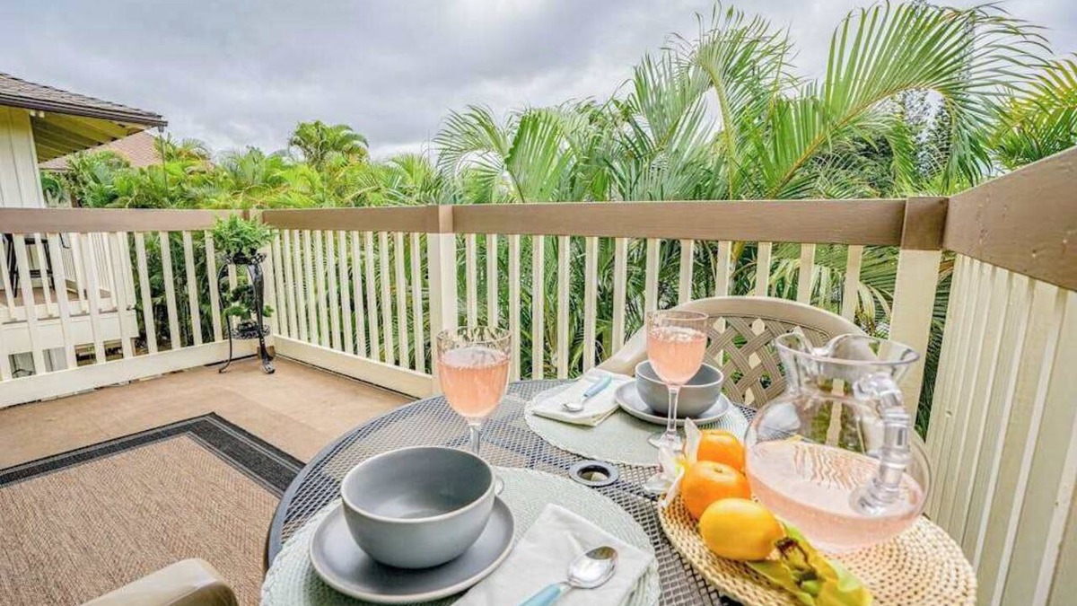 Princeville Condo | Paniolo 202A- Princeville Loft Studio- Hanalei Mountain Views, AC, Pool, Laundry
