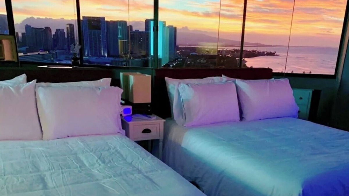 Waikiki Condo | Panoramic Ocean-View/STEPS FROM BEACH/FreeParking/Best Location in Waikiki