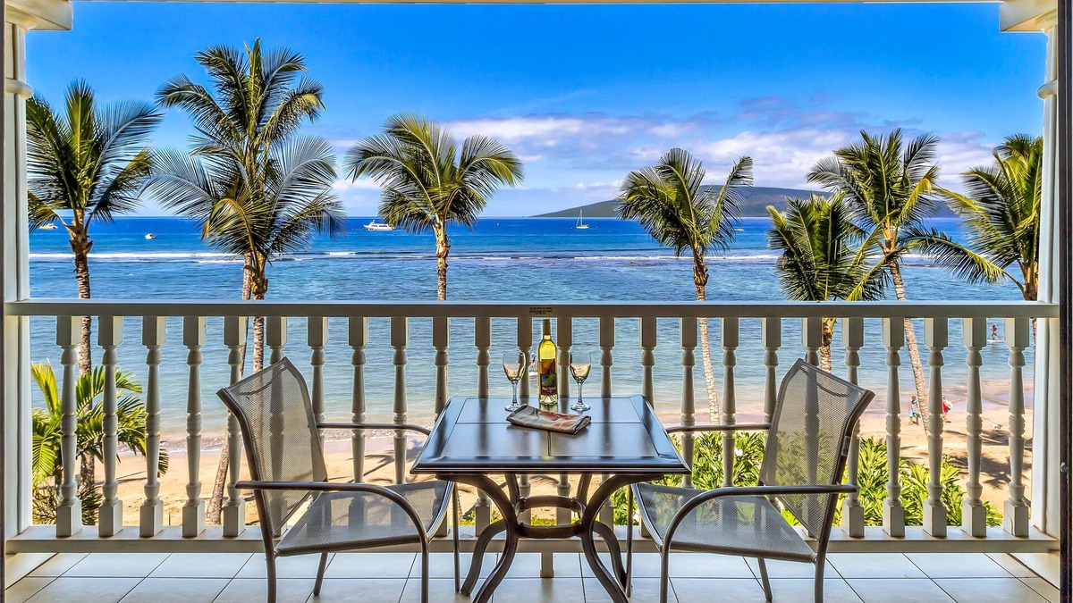 Historic Lahaina Front Street Condo | Peaceful Oceanfront Studio 423 LS
