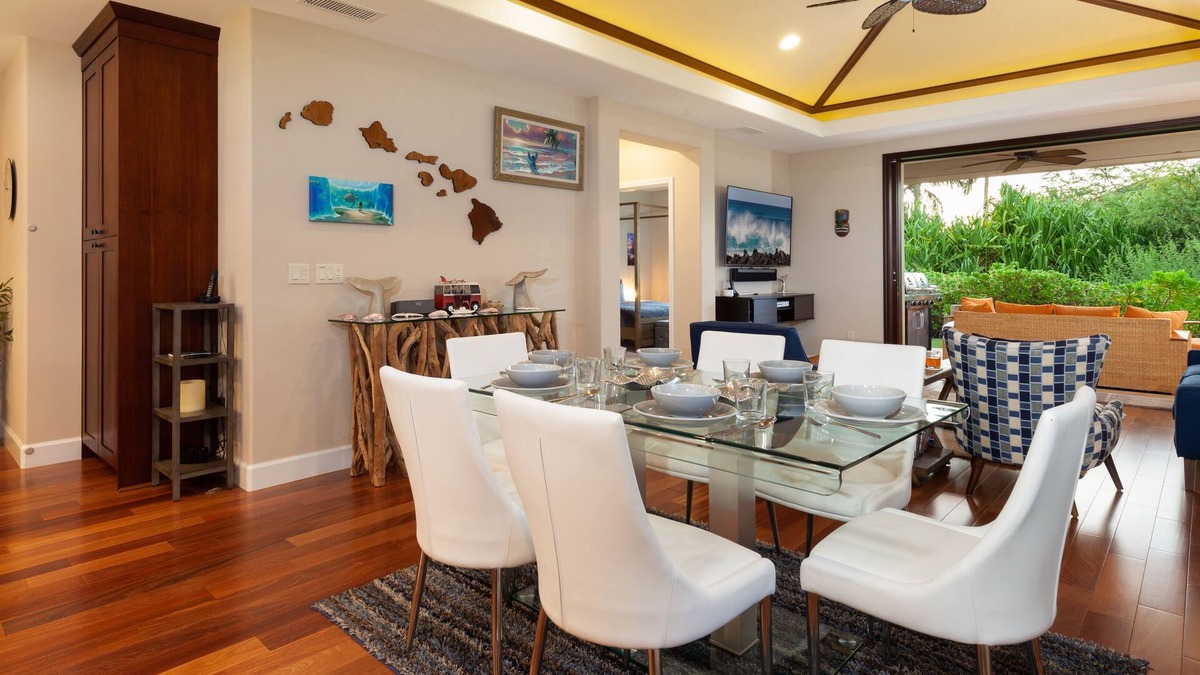 Kamuela House | ❤️PiH❤️BEACH CLUB BLISS ★ Bikes and Beach Gear ★ Family Home Close to Pool ★