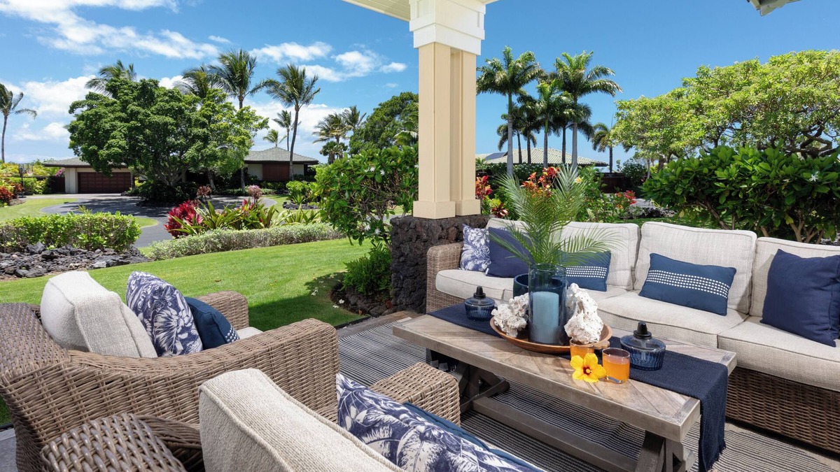 Waikoloa Condo | ❤️PiH❤️ BLUE SUNSET ★ Steps to A-Bay Beach ★ Resort Pool & Waterslide Pass