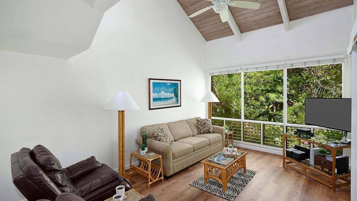 Poipu Condo | Poipu Crater 17 Tranquil Polynesian-style By Suite Paradise