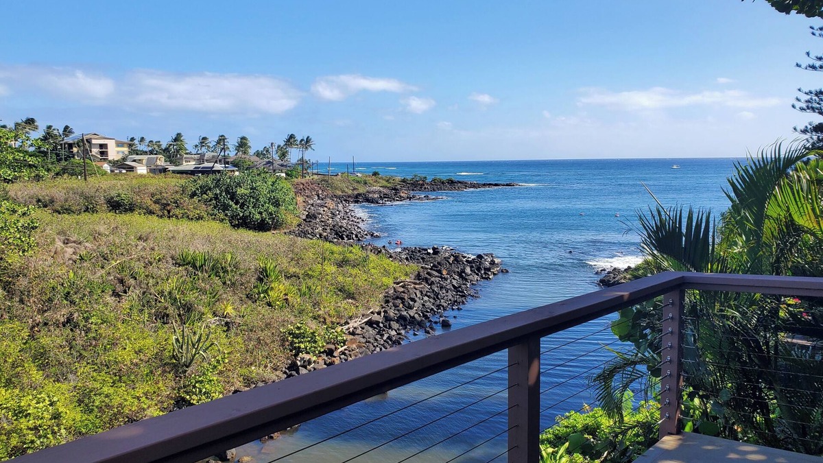 Poipu Apartment | Poipu Kauai Honeymoon : View Sea Turtles from Your Oceanfront Deck-AC