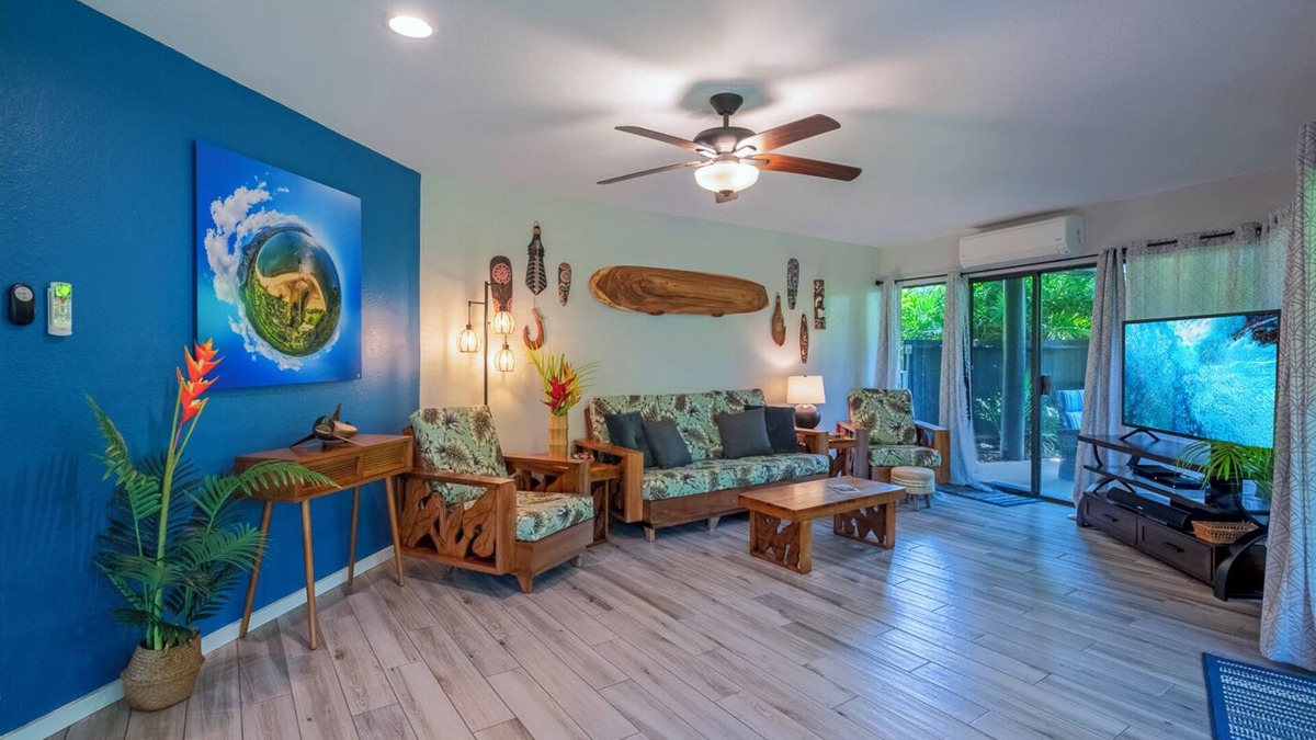 Princeville Condo | Princeville 2br w/AC, curated local art, walk to Anini Beach,shopping,dining