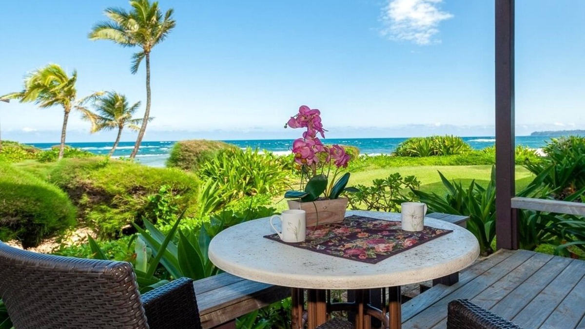 Wainiha Condo | Private and Romantic Seaside Retreat - Just Twelve Steps to the Beach!