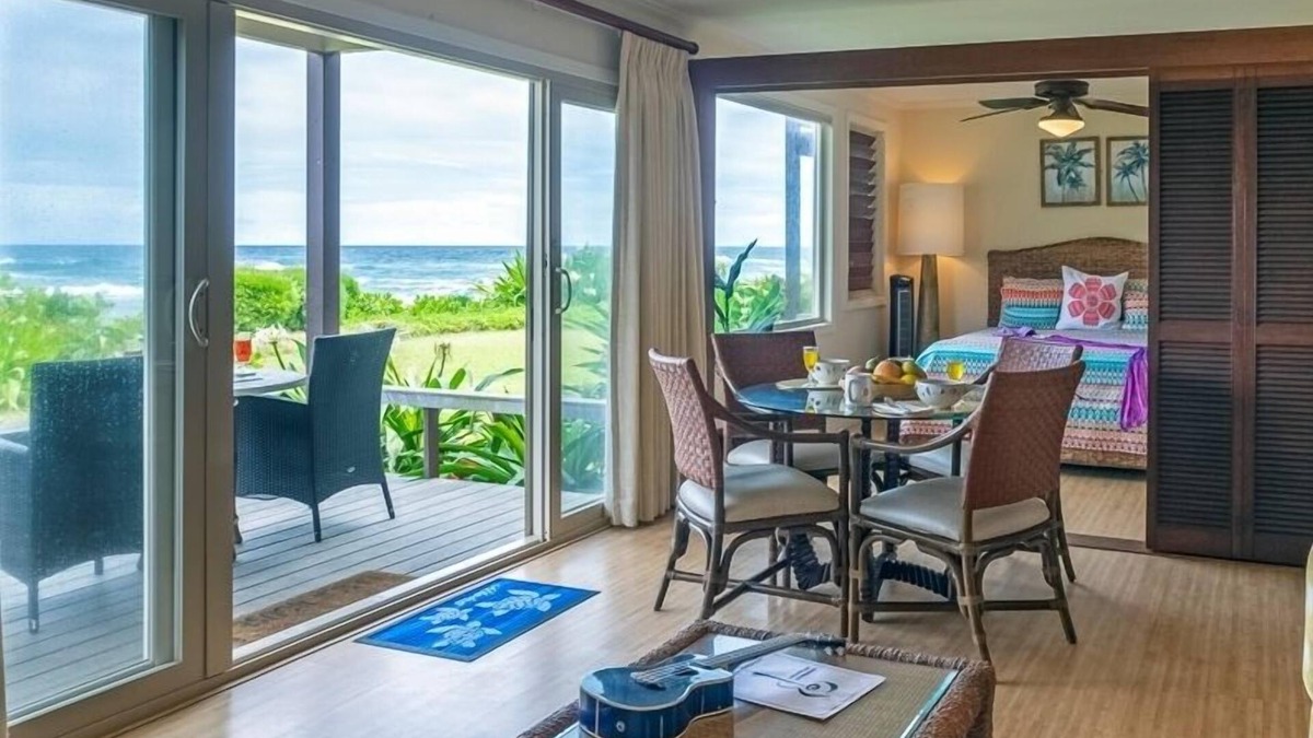 Wainiha Condo | Private and Romantic Seaside Retreat - Just Twelve Steps to the Beach!