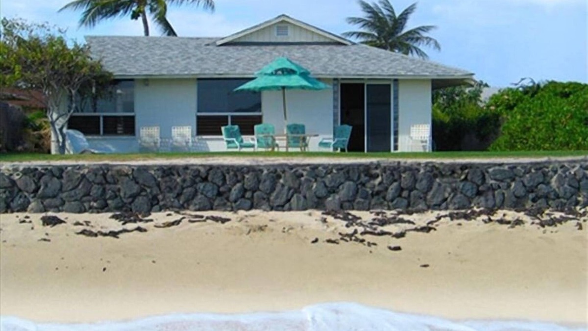 Ewa Beach House | Private Beach House, outside seating, BBQ, Wi-fi. Special need-just ask Karen.