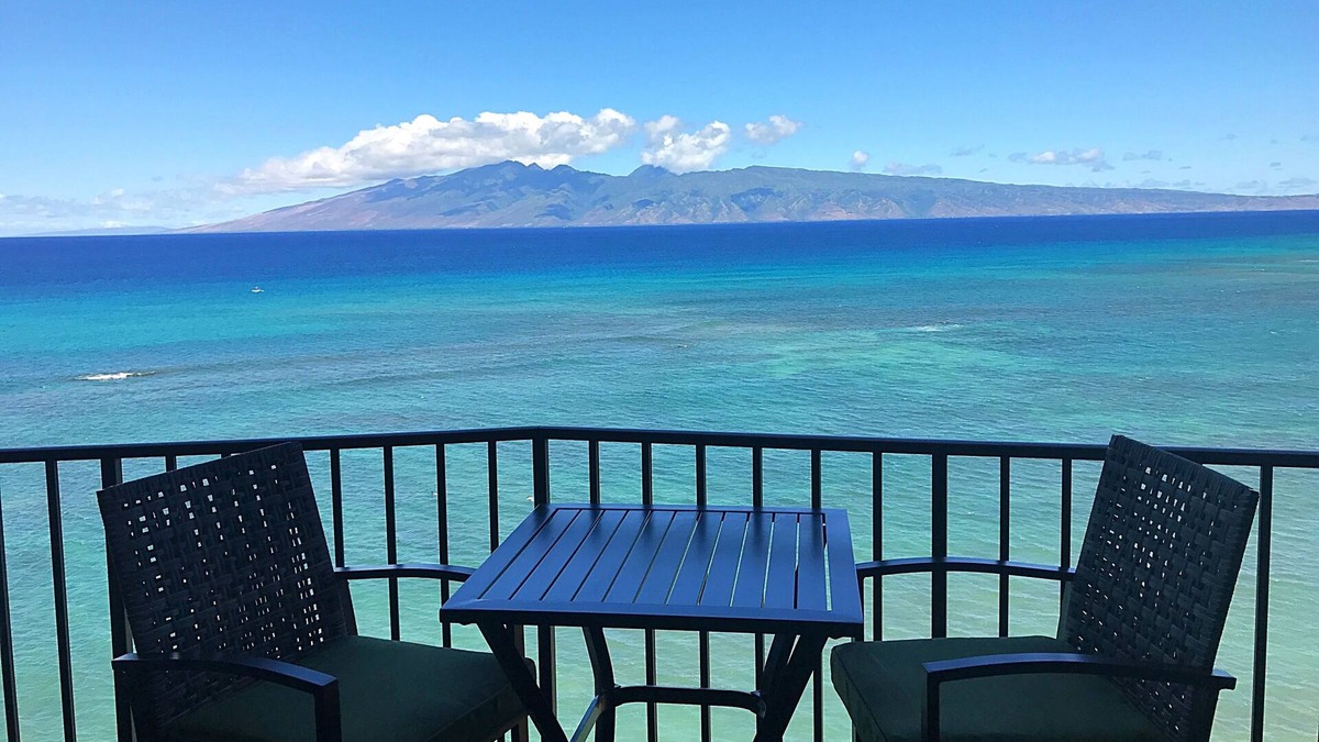 Kahana Condo | Private Corner Unit-8th Floor- Oceanfront Panoramic Views in Lahaina!