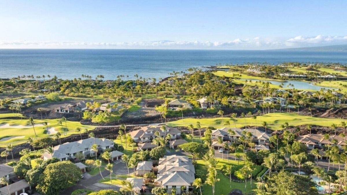Kamuela Villa | Private Mauna Lani Golf Villa Beach Club Access, Bikes, Pool & Lanai BBQ